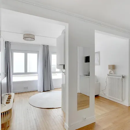 New Near Montparnasse In 15 * פריז