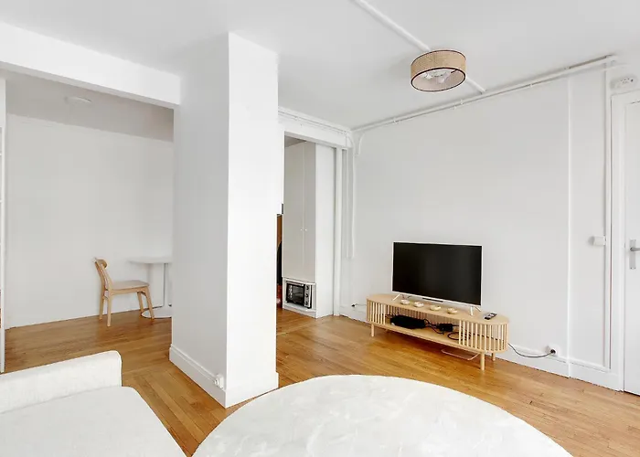 דירה New Near Montparnasse In 15 פריז