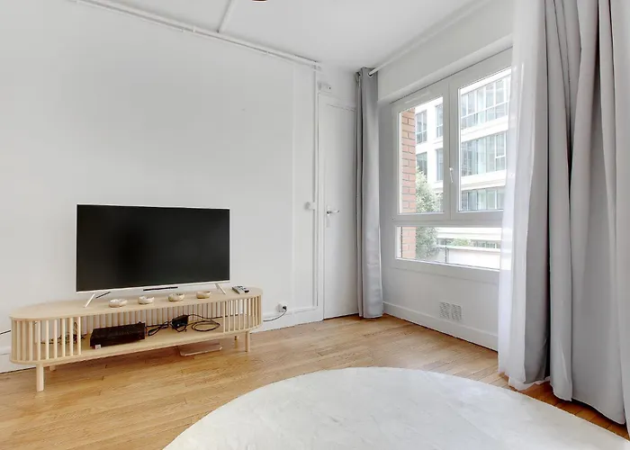 דירה New Near Montparnasse In 15